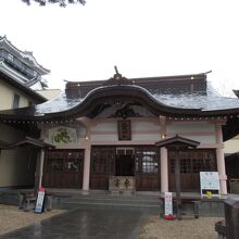 龍城神社