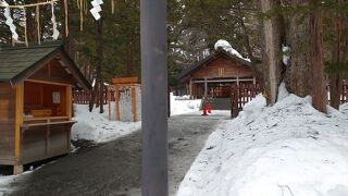 北海道開拓の功労者を祀る