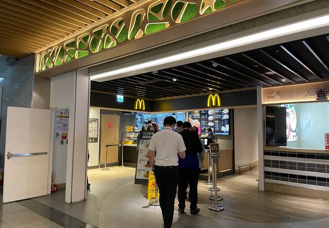 台湾桃園国際空港のマクドナルド