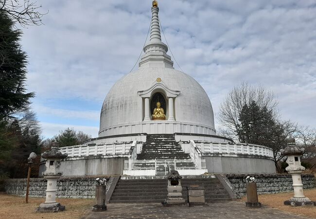 平和塔(仏舎利塔)