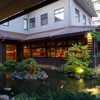 日がくれると、落ちついた雰囲気に