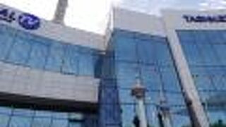 375メートルのタシケント・タワー