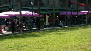 庶民の台所のような朝市です。