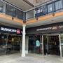 クイックシルバー (クイーンズマーケットプレイス店)