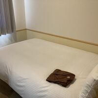 少し硬めのベッド