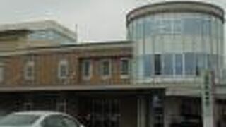 菰野町図書館郷土資料コーナー