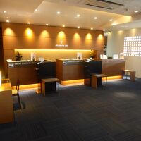ロビー内、フロント
