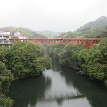 「上路カンチレバー橋」と言う形式で現存する日本最古の橋