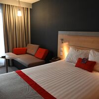 ３４８号室　日中に撮影。日が暮れると非常に暗い部屋になります