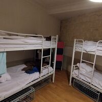 ロッカーとベッド下に荷物置き場がありました。