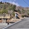 なかなか他で見ない景観　土の柱がそそり立つ