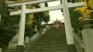 日枝神社へと続く階段