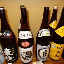 夕食時は、生ビールや日本酒、焼酎などアルコール類のみ放題！