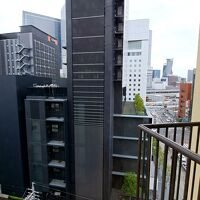 小さな窓からの景色