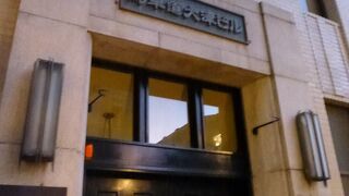 シンプルさが特徴の建物