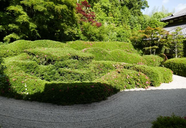 大池寺蓬莱庭園