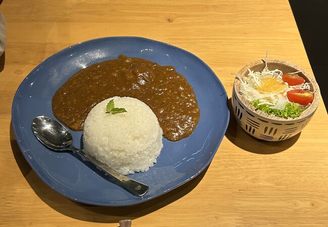 ダナン中心部にあるお土産もあるカフェ