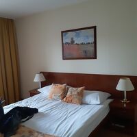 質素な部屋です。