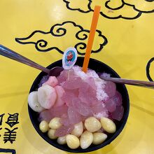 カキ氷(ウォーターチェスナッツ(クワイ)、銀杏入り)69B