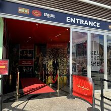 マダムダッソーの入口