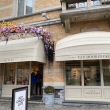 Cedric Van Hoorebeke Chocolatier