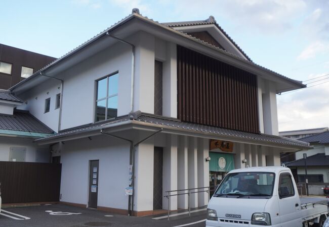 建物は比較的新しく建ったもの