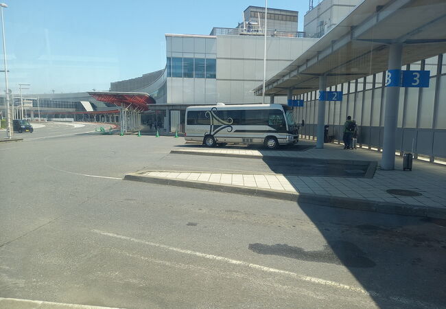 スカイレンタカー (新千歳空港営業所)