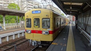 基本的に町の中を走る　でもどことなくのんびりした路線