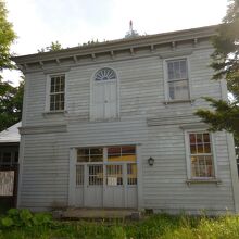 旧鷲田農場事務所