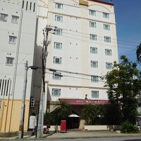 ゆいレール「牧志駅」から歩いて3分です。