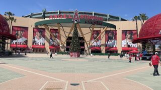 古い球場です。