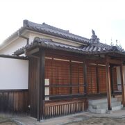 姫路藩では唯一残る郷学の建物