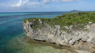 世渡橋から世渡崎が見えます