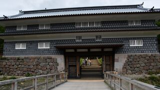 尾山神社口の鼠多門櫓
