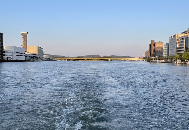 大橋川に架かる