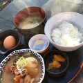 ほったらかし温泉で朝ごはん！卵かけごはんとモツ煮で大満足