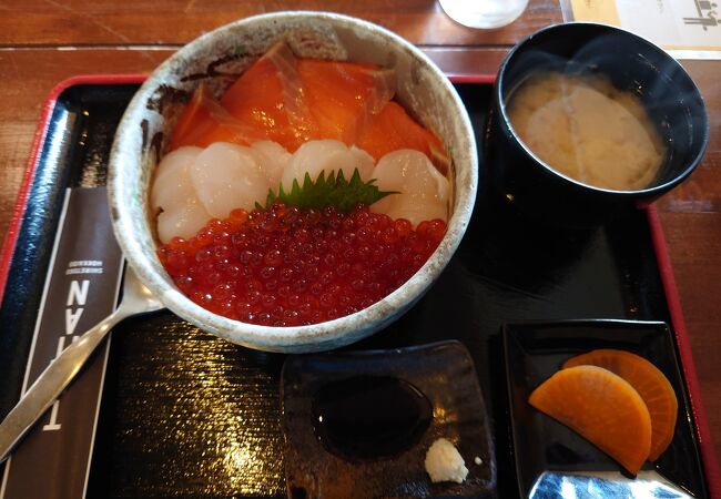 海鮮丼美味かった