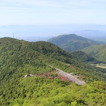 妙見岳山頂から有明海の展望。手前は仁田峠