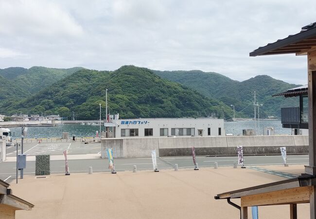 九州大分と四国を最短距離で結ぶ港です。