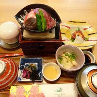 こちらはステーキ御膳