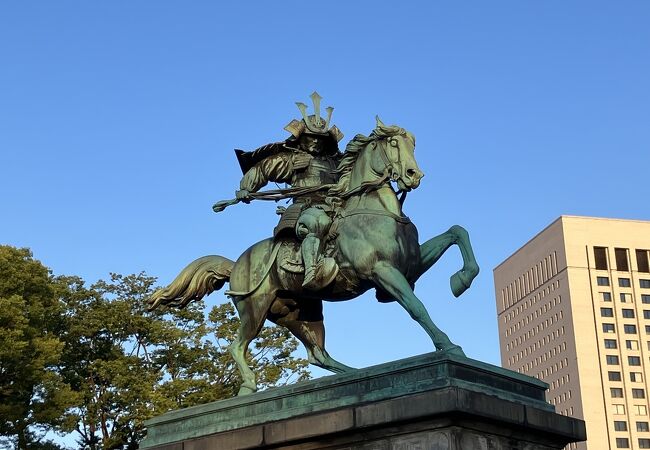 東京三大銅像の一つ