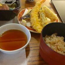 天ぷら、炊き込みご飯