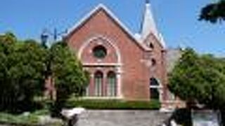 外観はまったく教会。