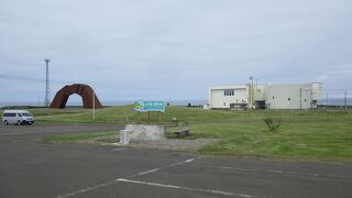 ドーム状のゲート