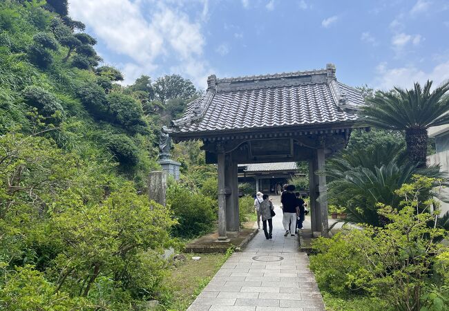 ペリーと日米和親条約を定めた寺