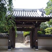 厳かな雰囲気のあるお寺です