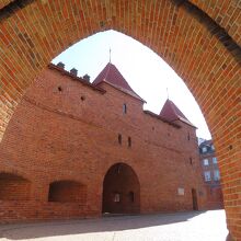 バルバカン(城壁)