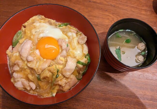 神楽坂にある親子丼の人気店