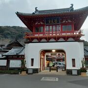 武雄温泉を象徴する建造物