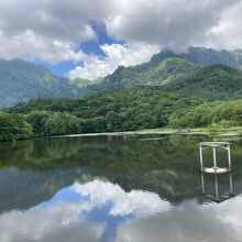 鏡池は車でも行けます